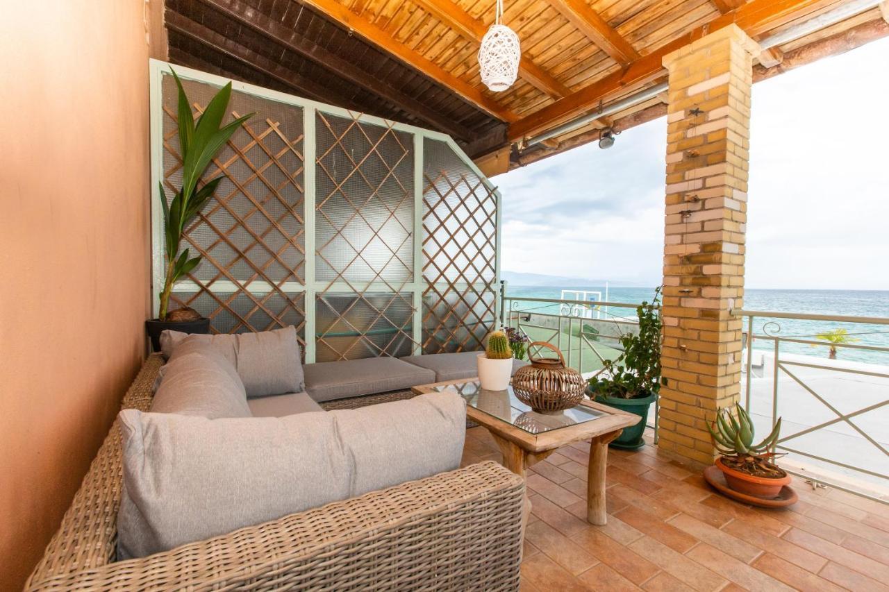 Seaview Stone Apartment In Ipsos Beach Exteriér fotografie